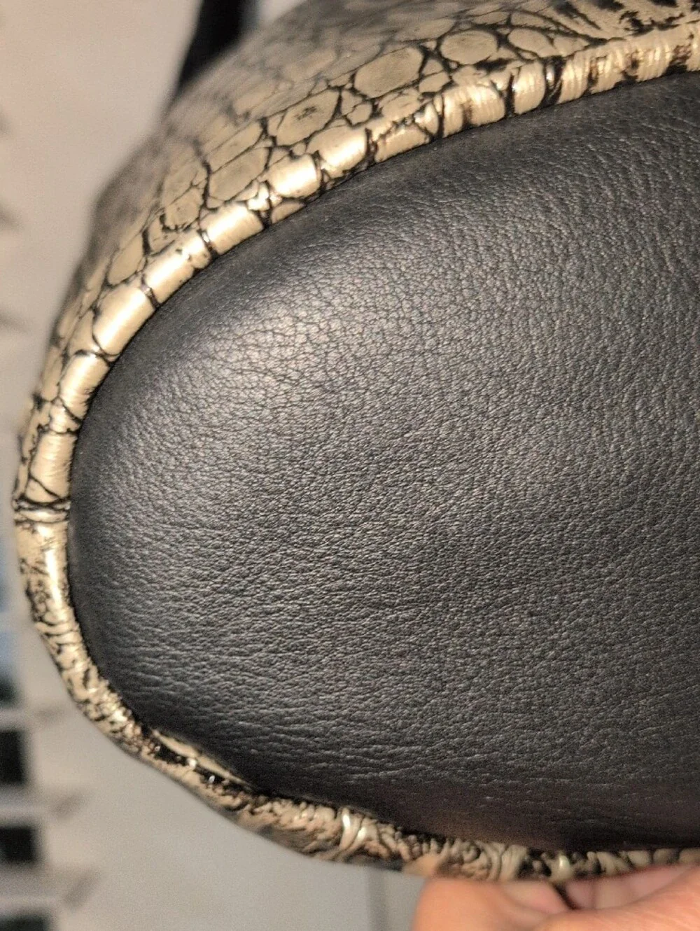 Townsend Silver And Black Leather Emobossed Crocodile Bag